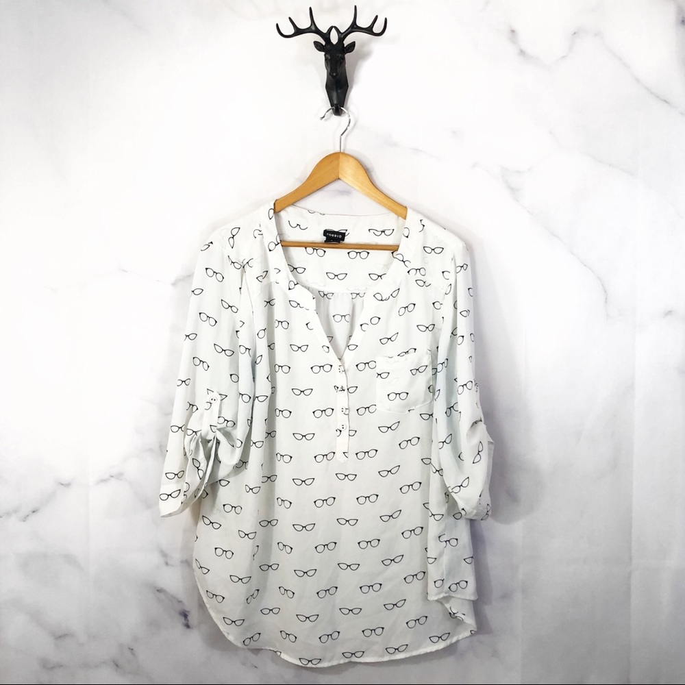 Torrid | Glasses Print Chiffon Top Size 2